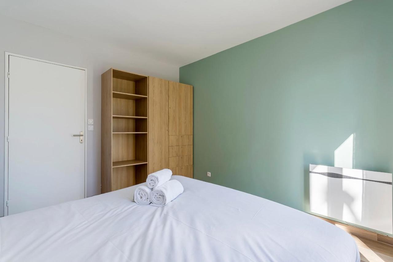 Suite Granges En Rez-De-Jardin Pour 4 Voyageurs Lyon Kültér fotó