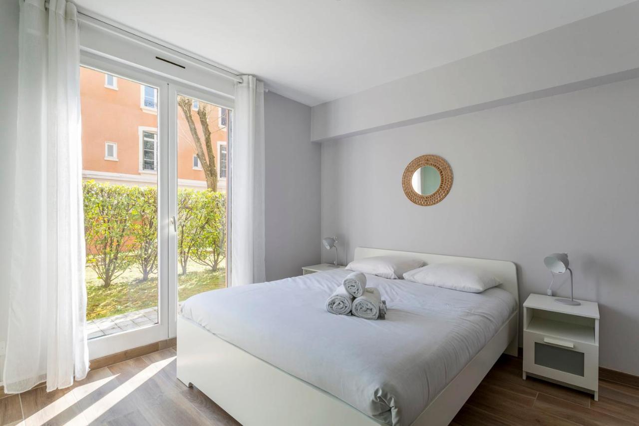 Suite Granges En Rez-De-Jardin Pour 4 Voyageurs Lyon Kültér fotó